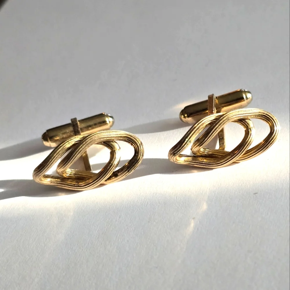 Vintage cuff links gold tone chain links linked ovals cufflinks